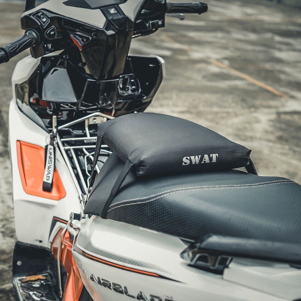 ảnh thục tế khi gắn lên xe Eciter