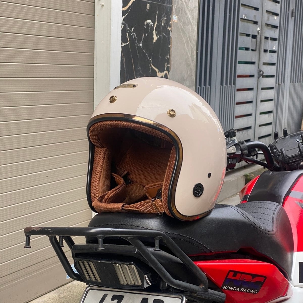 Mặt trước mũ 3/4 HP04 kem bóng HPPRO