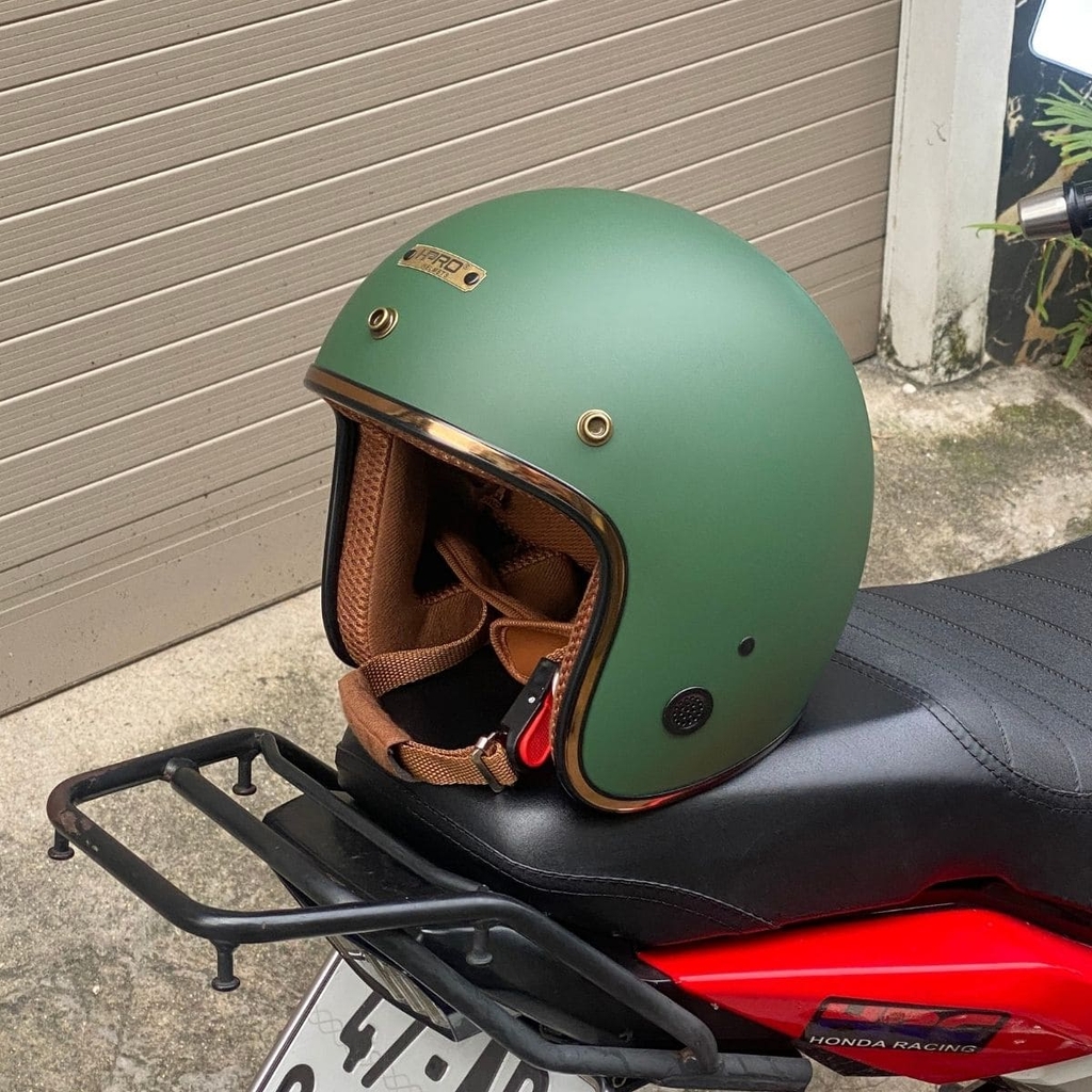 Màu nhám ít bám bẩn, phù hợp mọi thời tiết