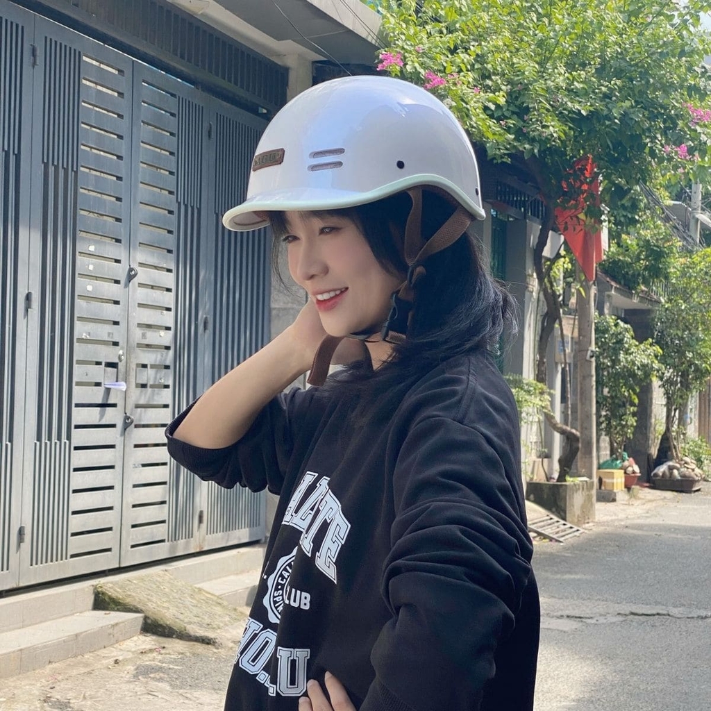 Thiết kế vỏ trắng bóng sang trọng