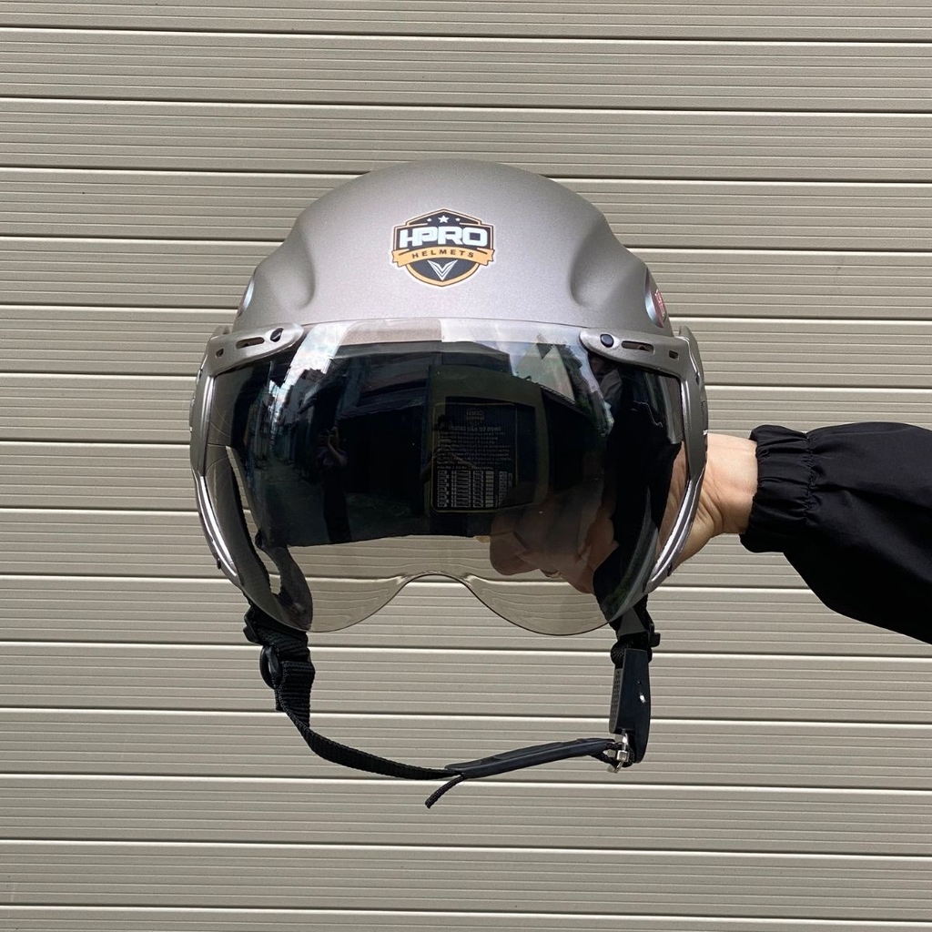 Kính PC bền, dẻo, chống bụi