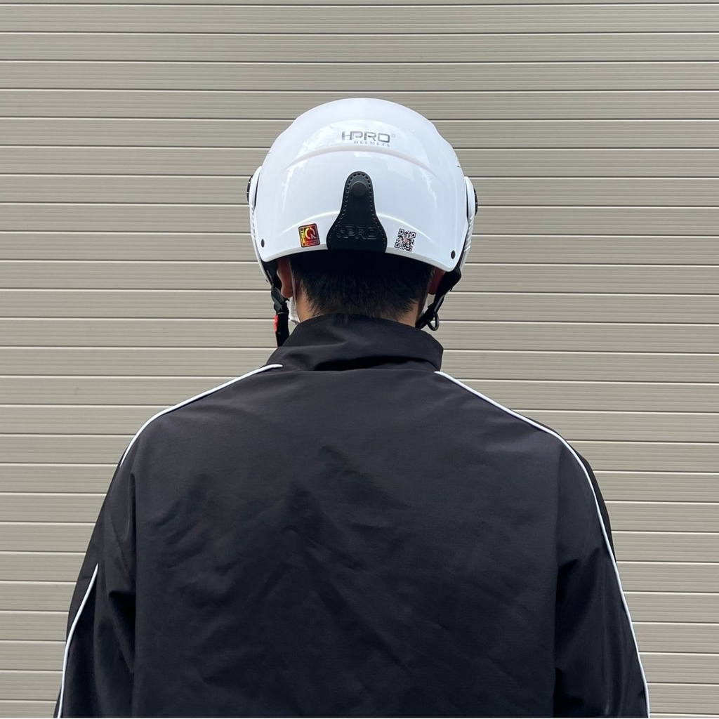 Người đội thực tế chụp phía sau có Tem chuẩn Quatest 2