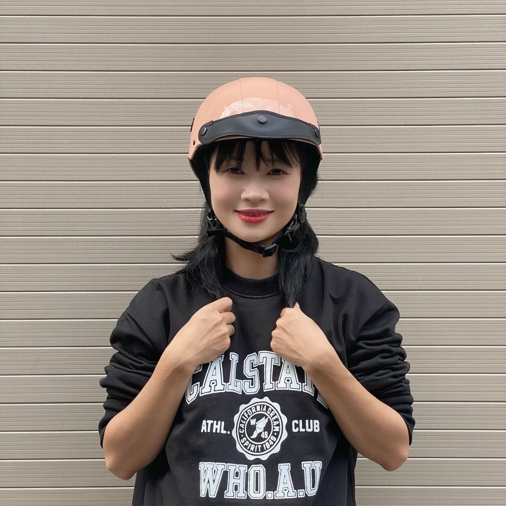 Kiểu dáng gọn đẹp, phù hợp đi phố mỗi ngày.