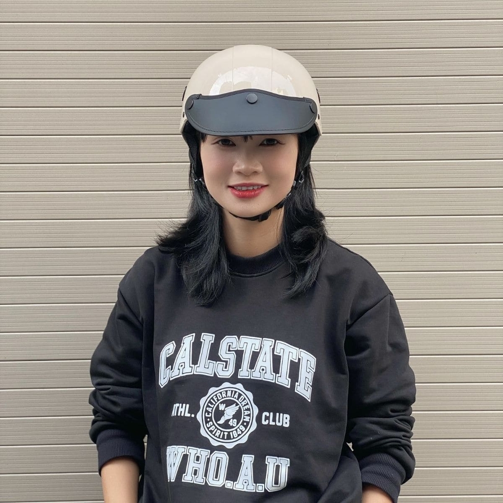 Thiết kế kem bóng lưỡi trai đen nổi bật