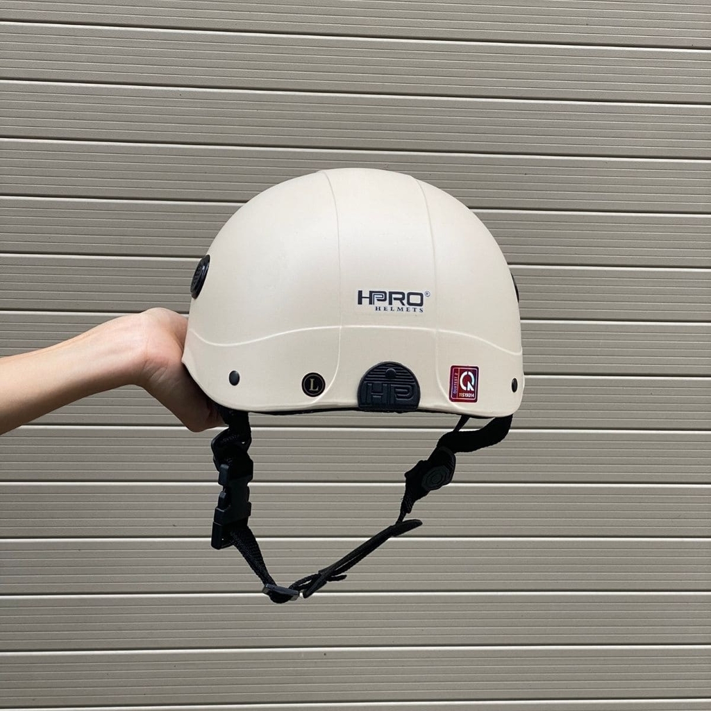 ảnh thục tế phía sau mũ