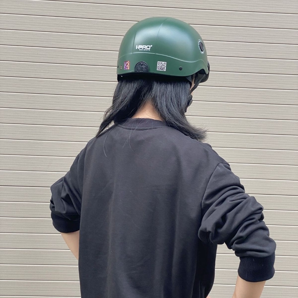 Tem CR chứng nhận chất lượng của mũ bảo hiểm HP02B xanh lính nhám