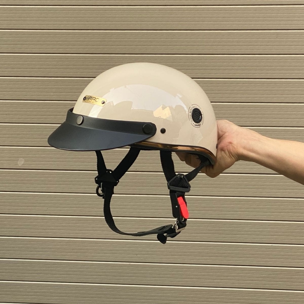 Lưỡi trai đen thể thao, dễ phối trang phục