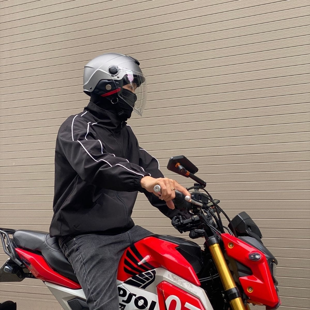 Kiểu dáng nhỏ gọn, thời trang, phù hợp cả nam lẫn nữ