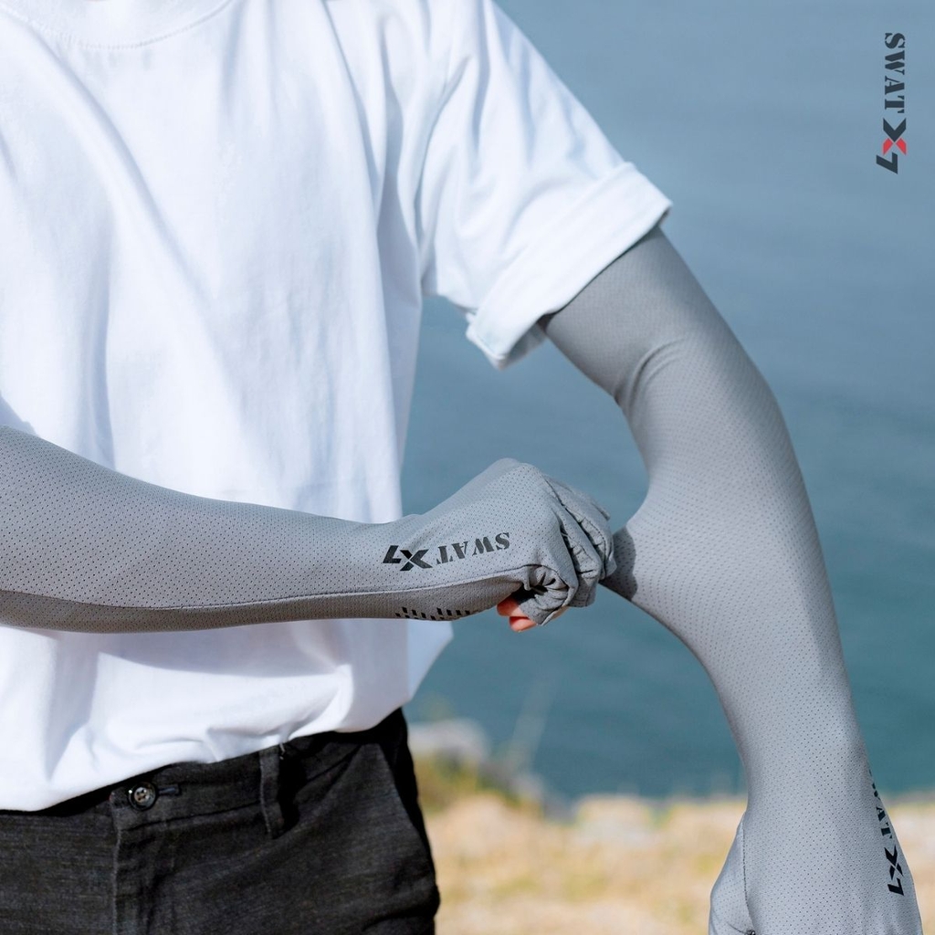 Màu xám trung tính, hiện đại, phù hợp nam nữ