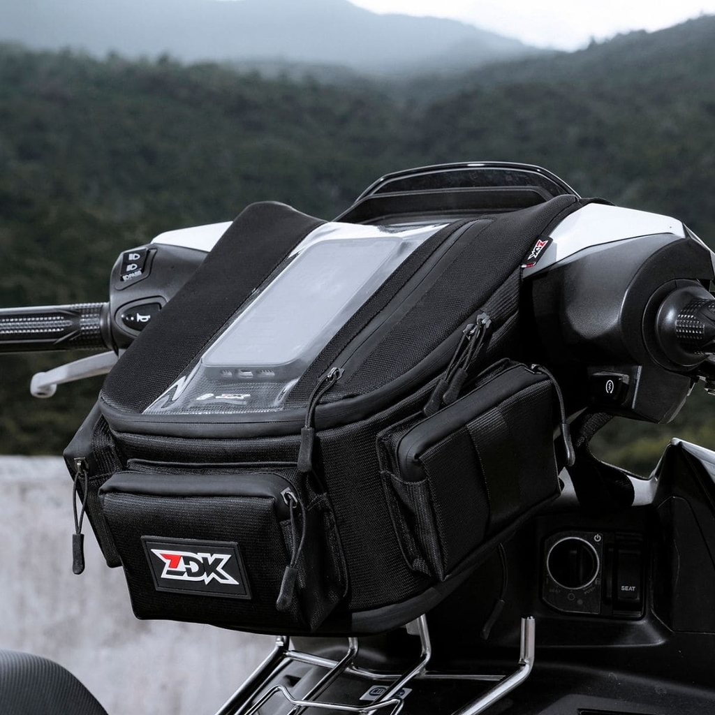 Túi lắp được cho xe máy, xe đạp, xe điện, xe số… linh hoạt tiện dụng