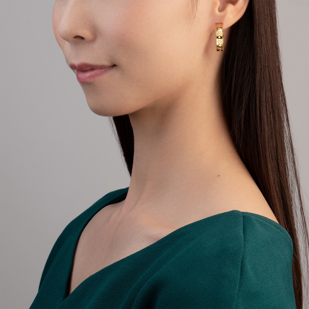 Khuyên tai - Trơn Vòng lớn - Màu vàng (Zhen Shan Ren Wondrous Words )