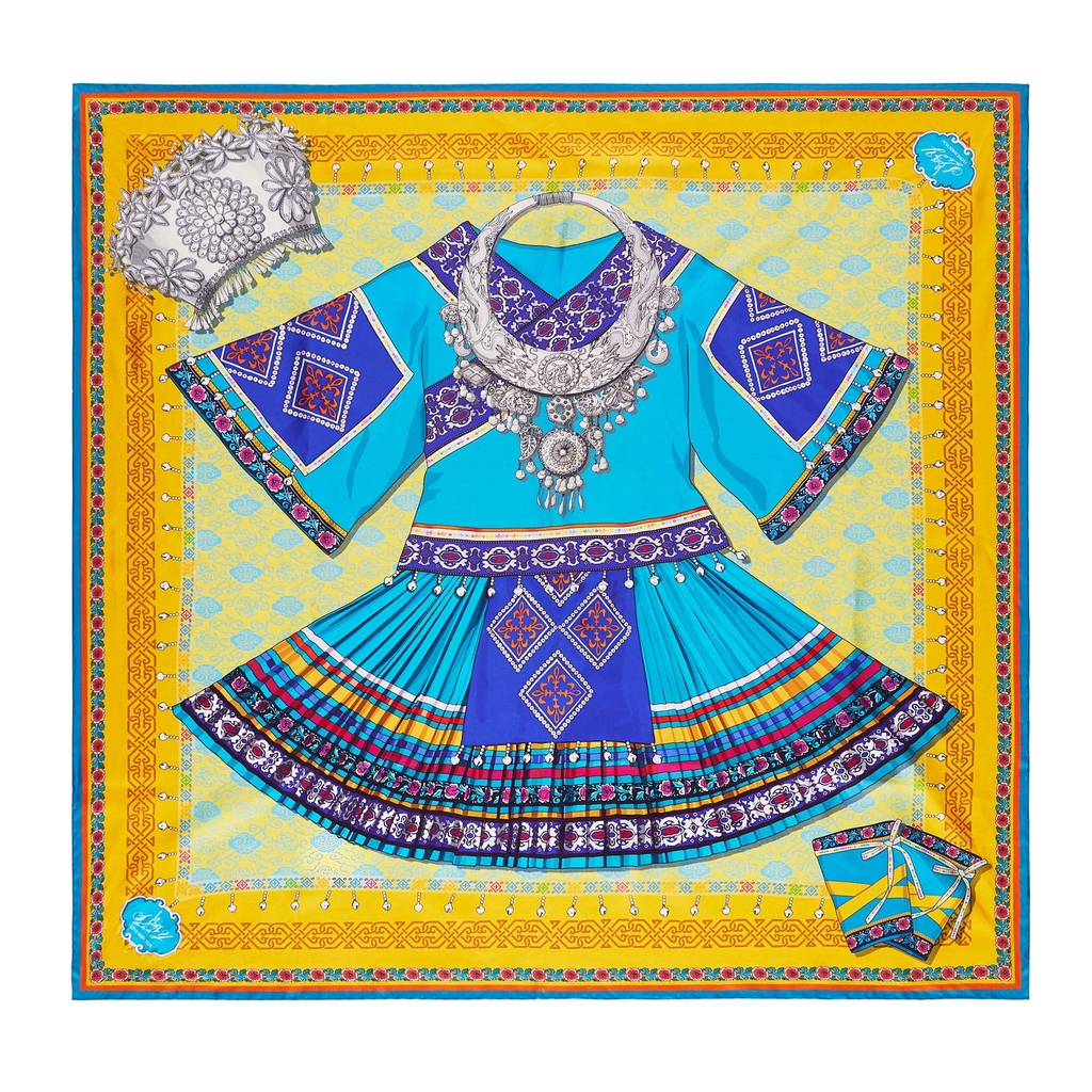 Khăn lụa vuông 90 (In a Miao Village)