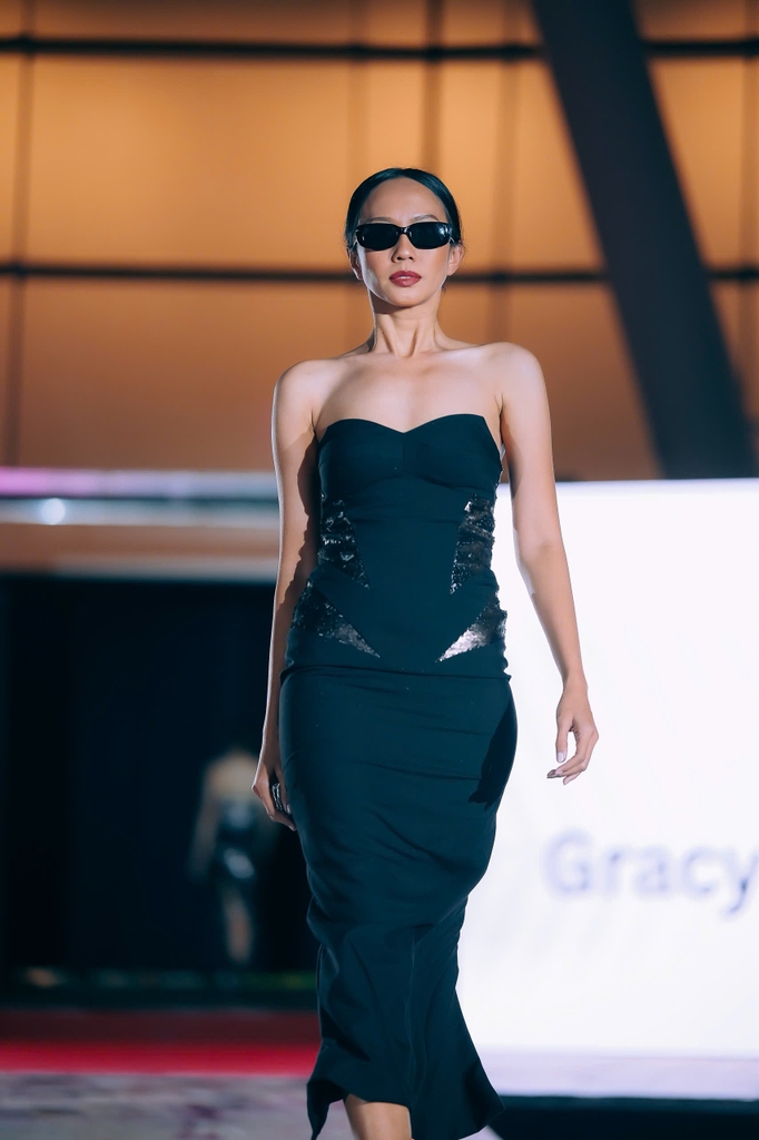 REETA DRESS