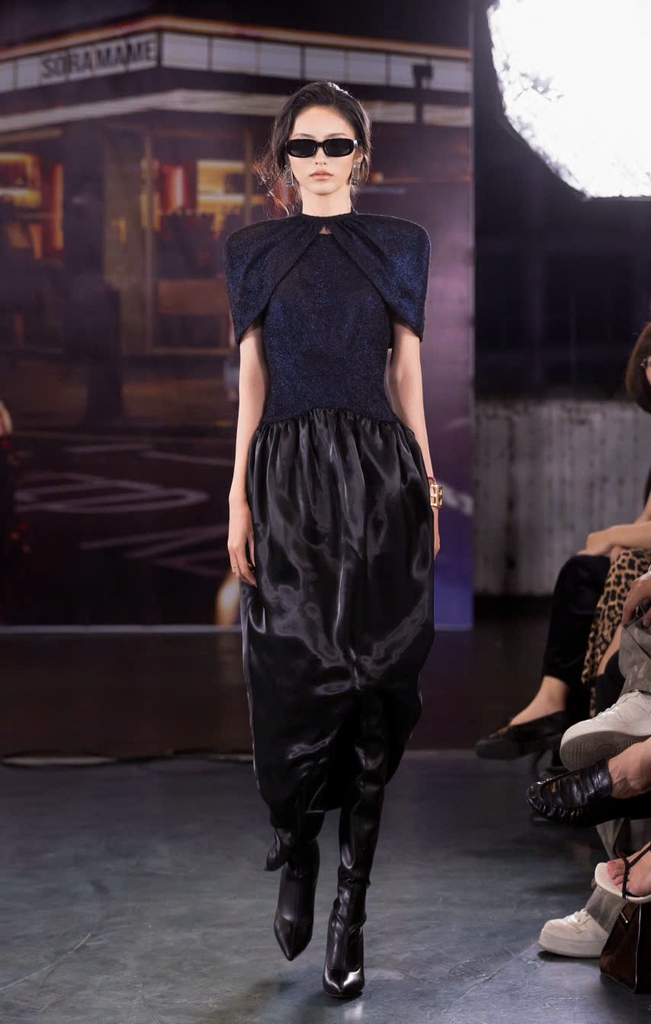 SHEATH DRESS