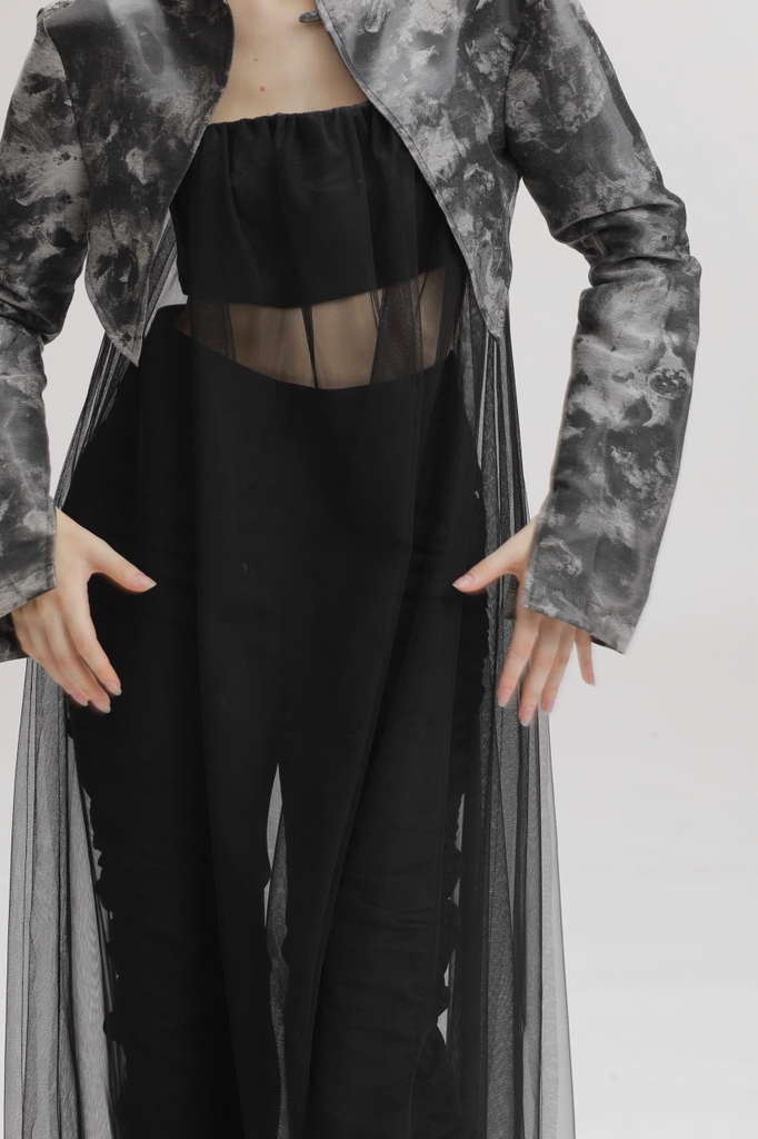 ANOTHER TOP