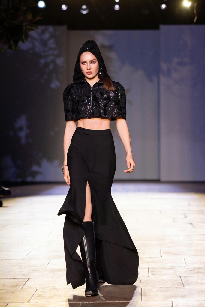 INTERVAL SKIRT