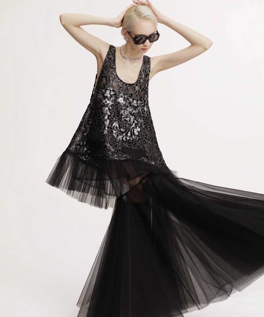 PARALLAX SKIRT