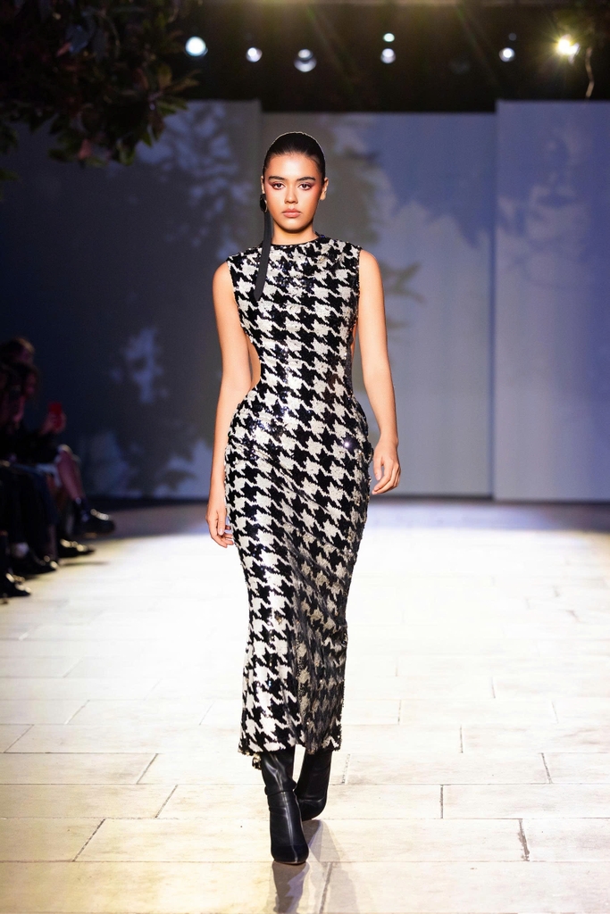 FRAGMENT DRESS