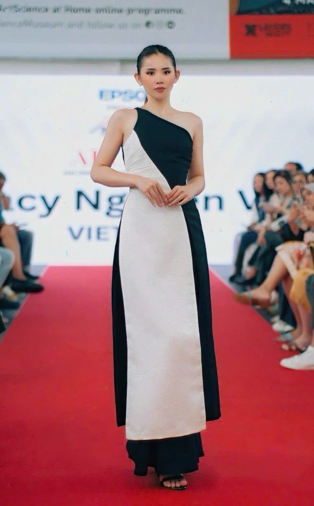 CARTE BLANCHE AO DAI