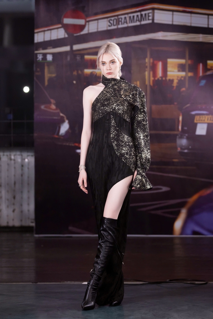 TRANSCENDENCE OUTERWEAR