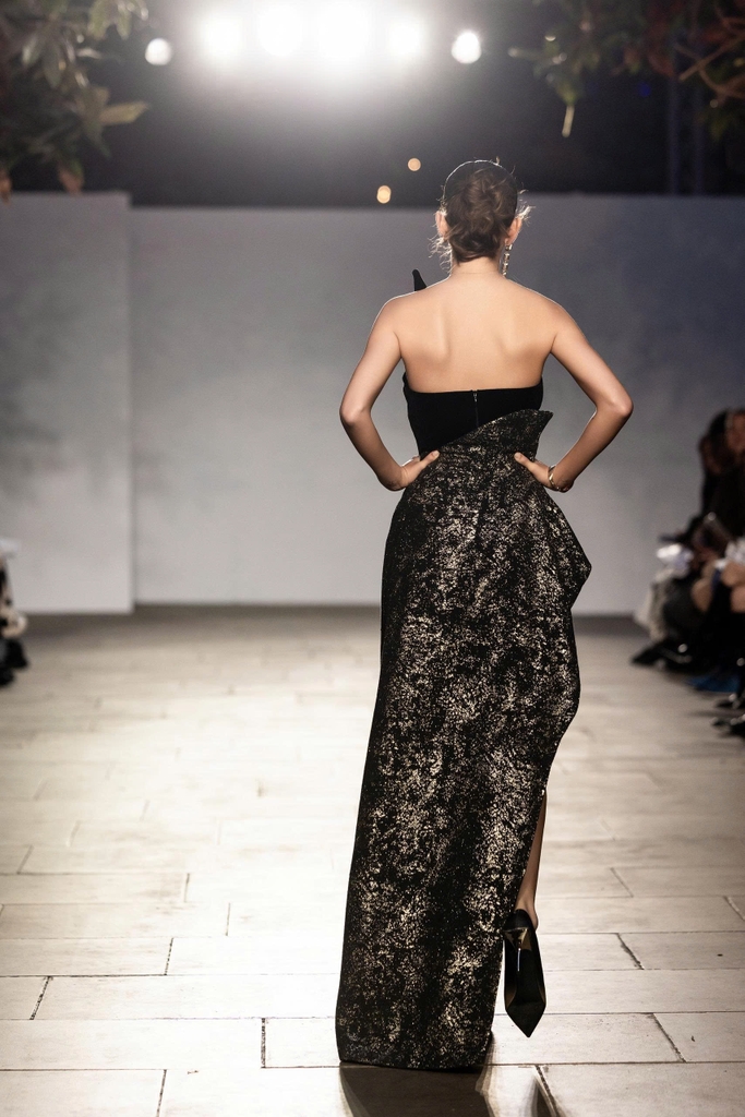 ATTUNEMEMT SKIRT