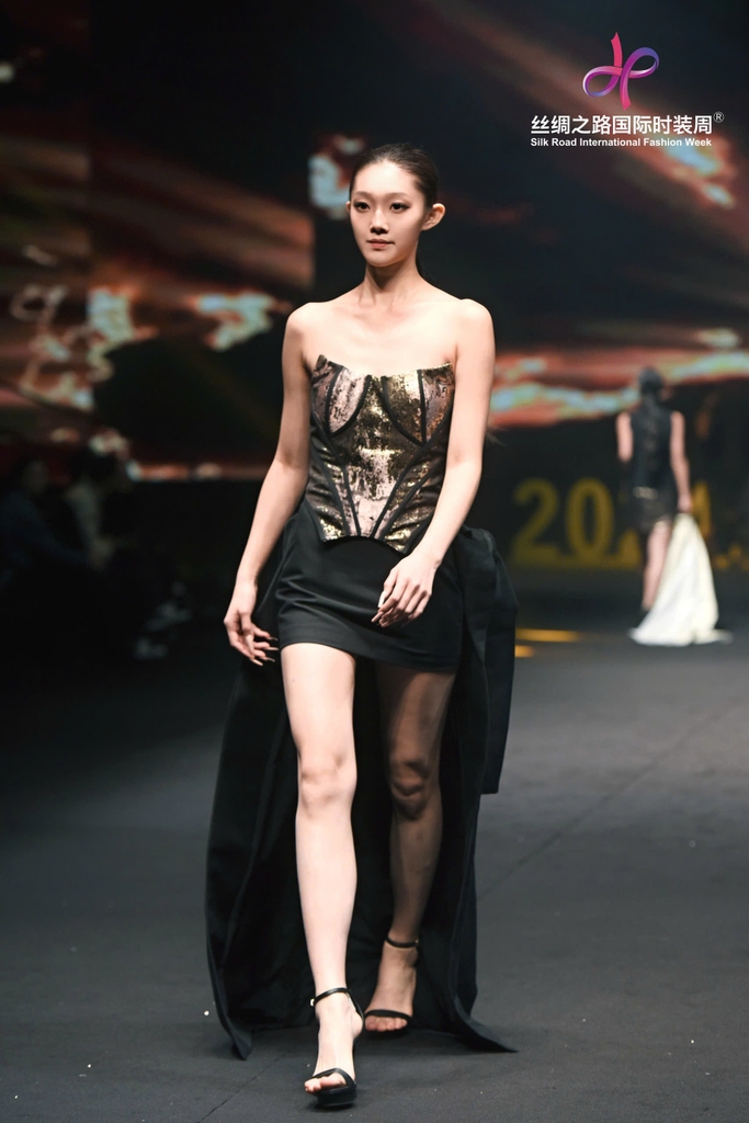 AVENOIR DRESS