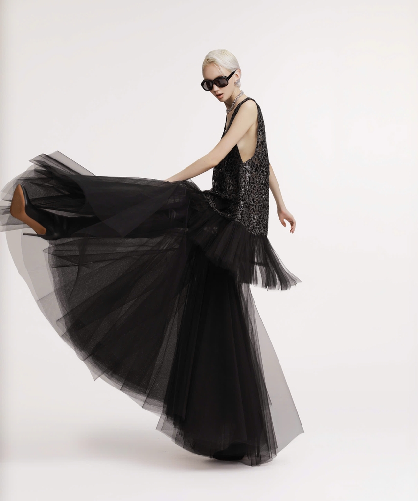 PARALLAX SKIRT