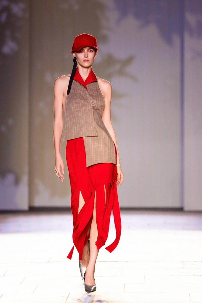 AFTERIMAGE TOP