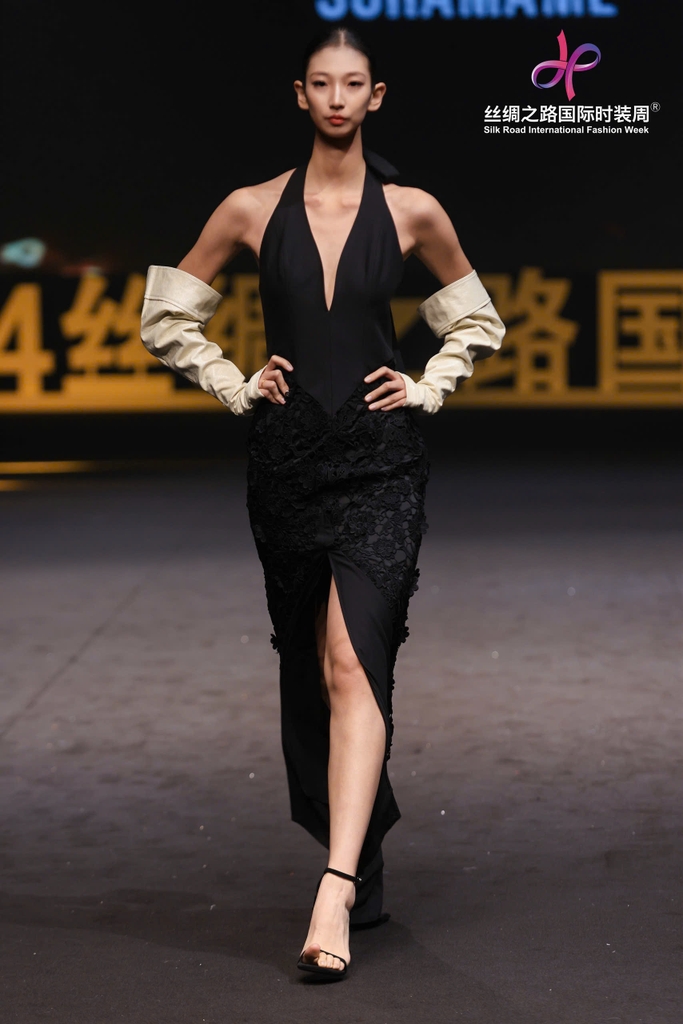 ALLEIA DRESS