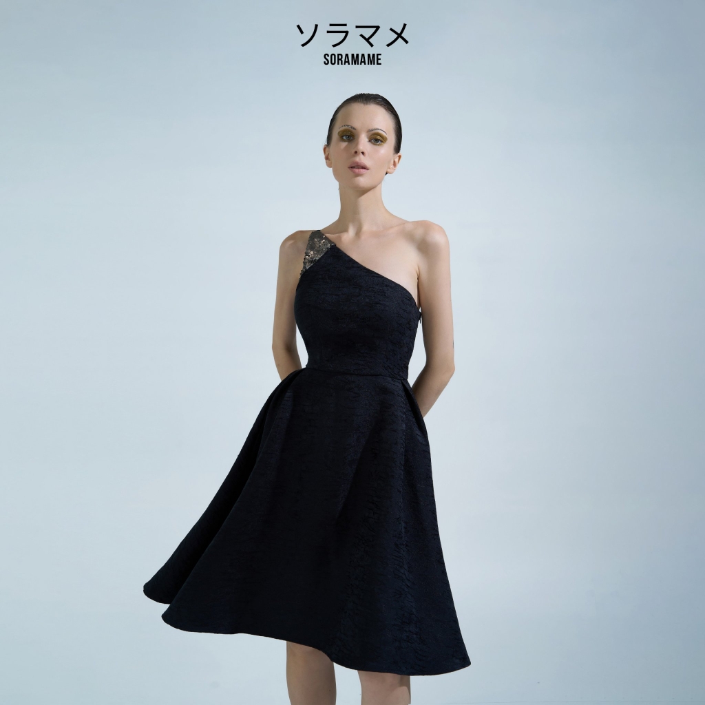 DARK SEQUIN SLOPING SHOULDER