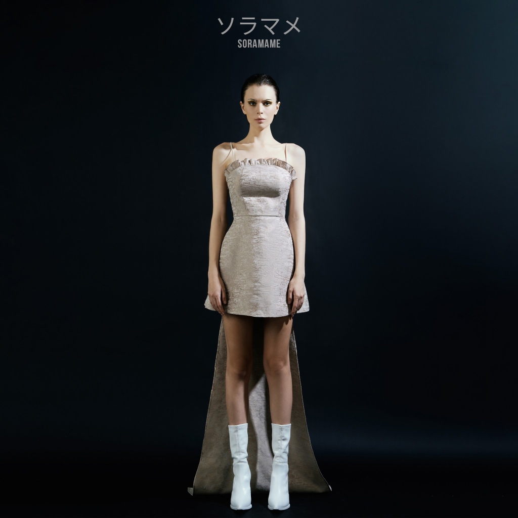 RUFFLED LONG TRAIN DRESS