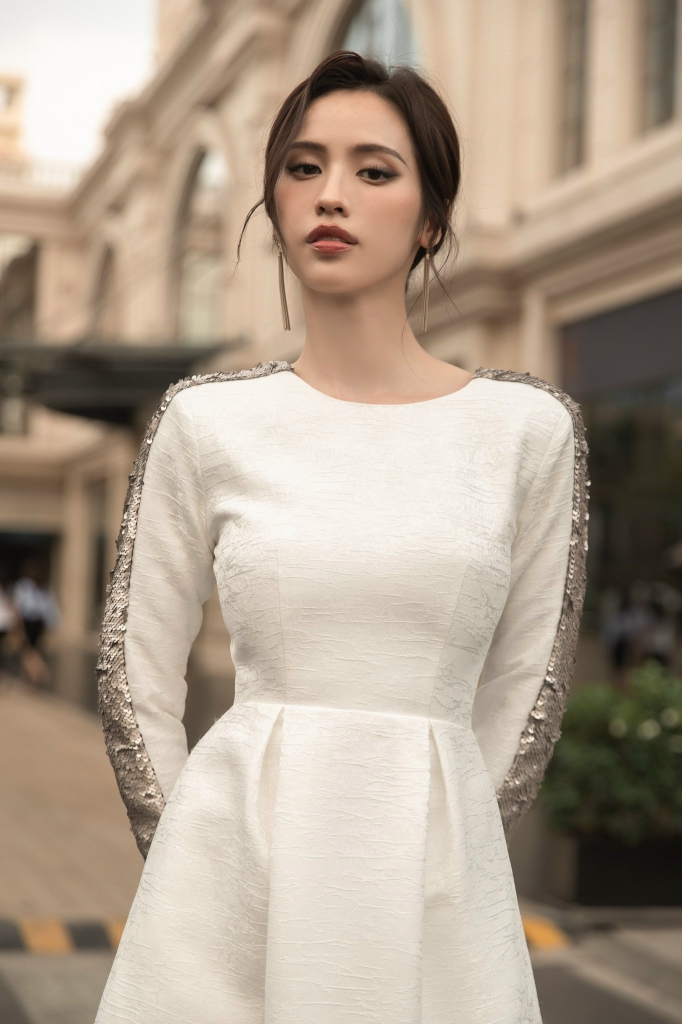 SEQUIN LONG SLEEVES DRESS