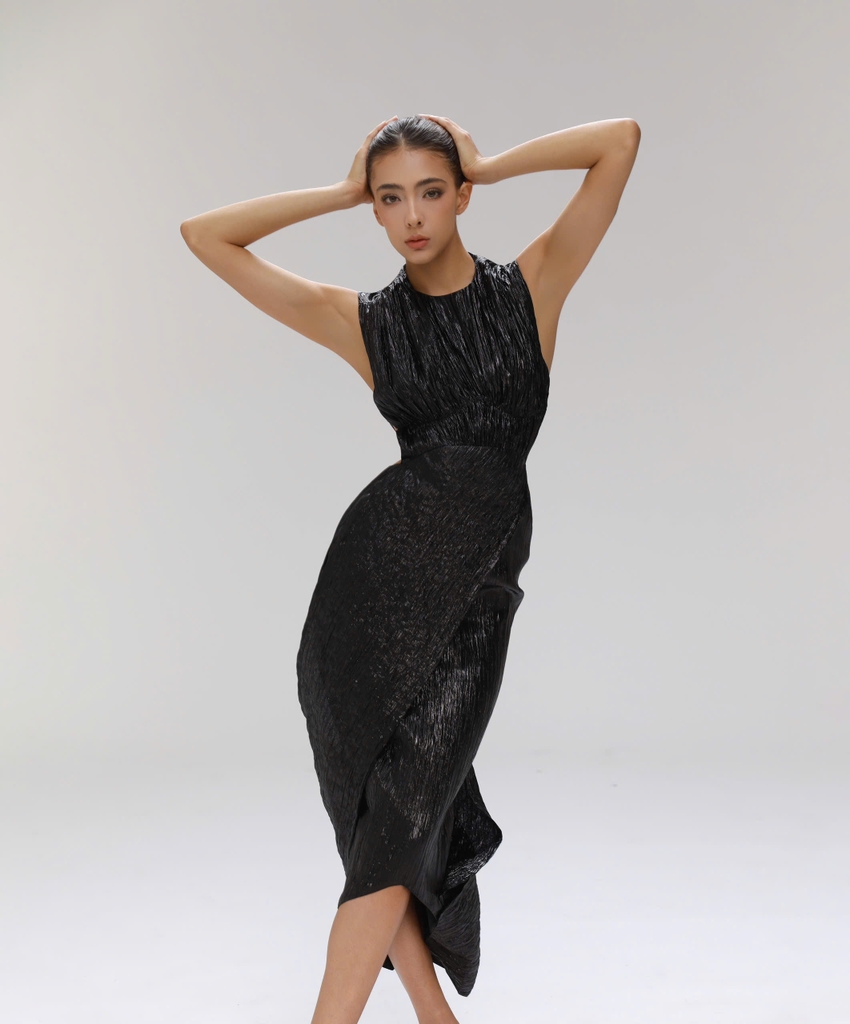 WANDERING DRESS