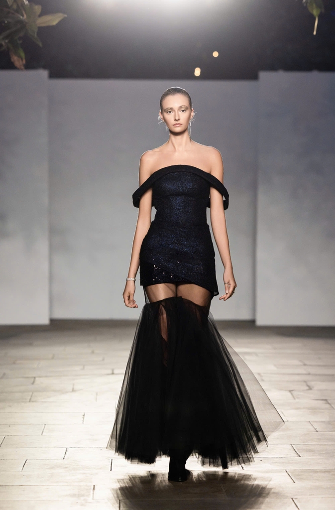 FRACTURE DRESS