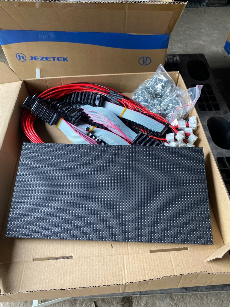 Màn hình LED JEZETEK P5 320x160 trong nhà