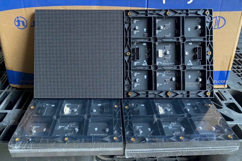 Màn hình LED JEZETEK P3 192*192 trong nhà