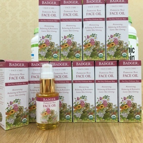 Dầu Dưỡng Da Hương Hoa Hồng Hữu Cơ Badger Damascus Rose Face Oil