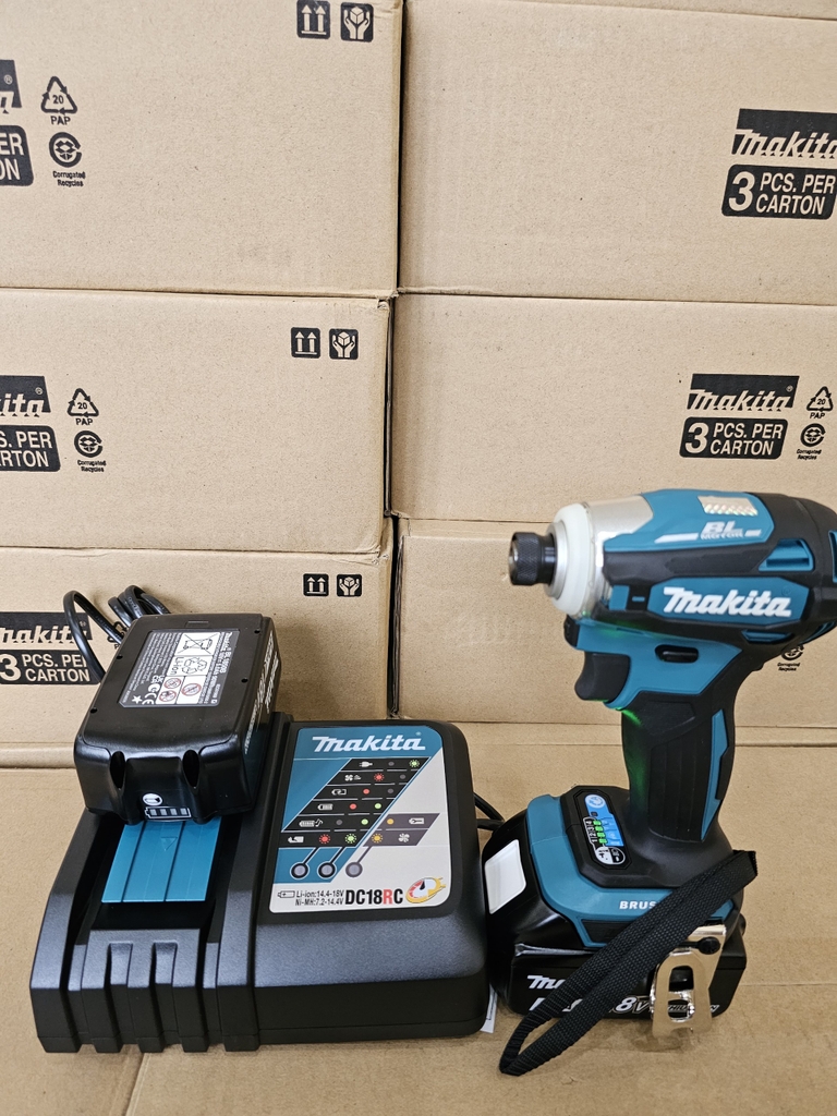 Máy bắt vít pin Makita DTD172RTE