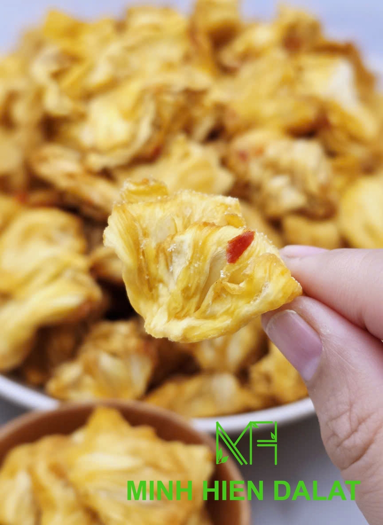 Thơm sấy muối ớt cắt nhỏ bỏ cùi hoàn toàn không đường.