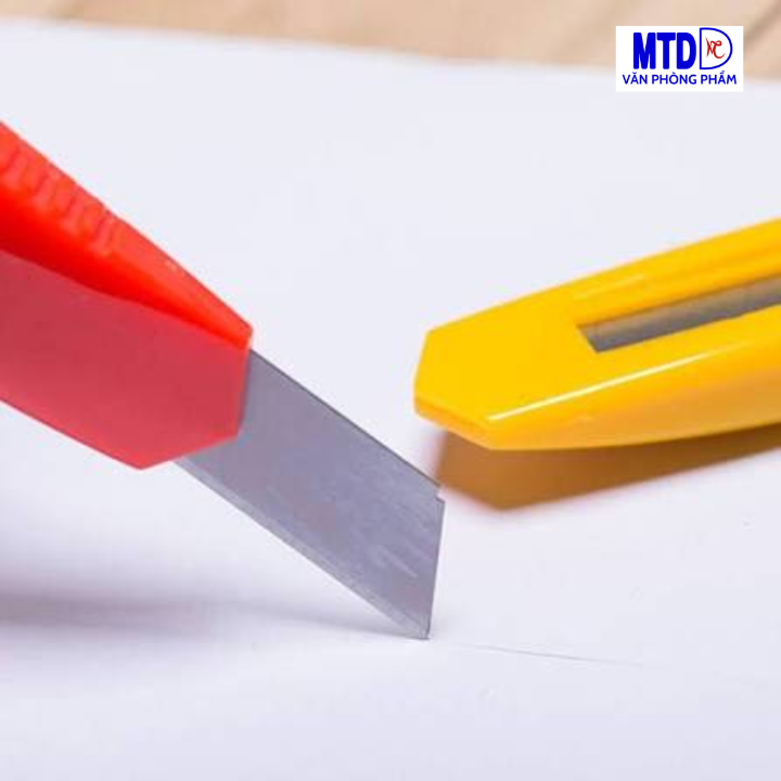 Dao rọc giấy 18mm Thiên Long - Flexoffice FO-KN02