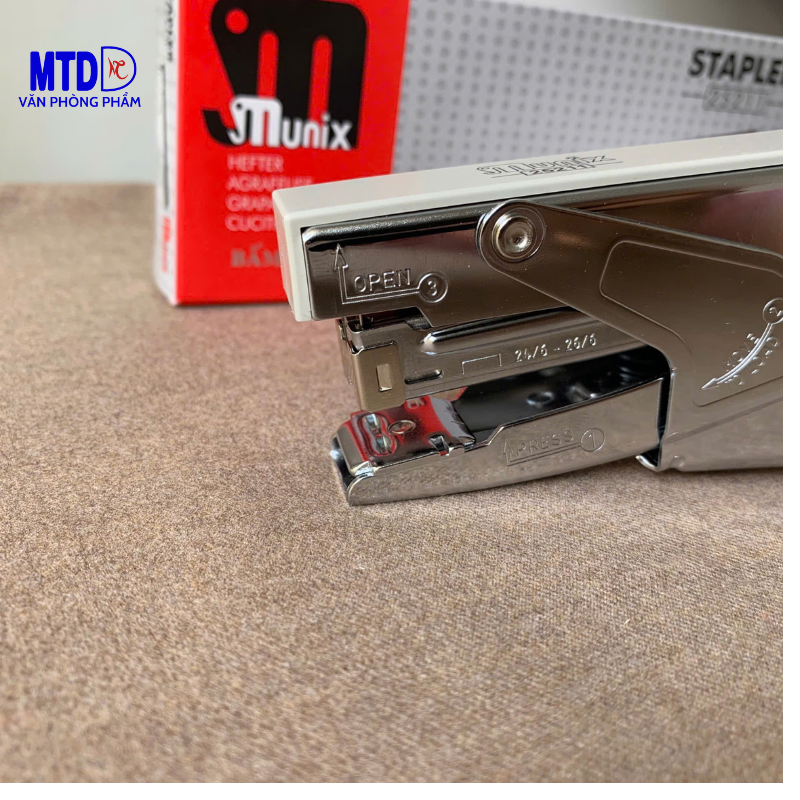 Kìm bấm giấy số 3 Munix - 25211 ( xuất xứ Ấn Độ) , có thể bấm 30-35 tờ