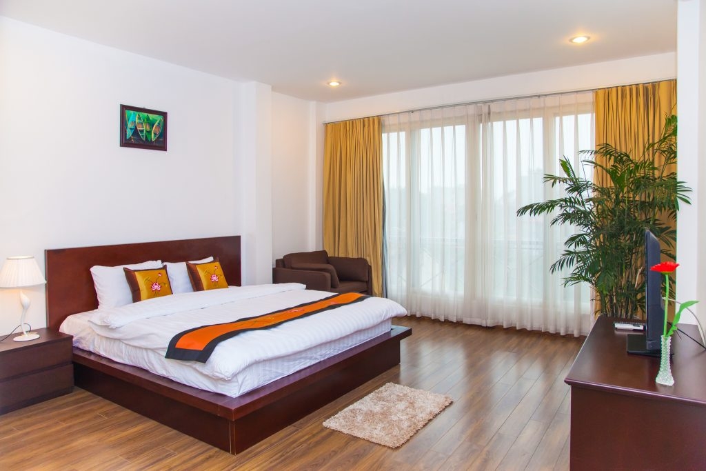 Lake View Building • P201 - 72 Xuân Diệu