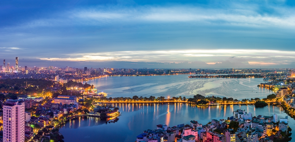 Lake View Building • P301 - 72 Xuân Diệu