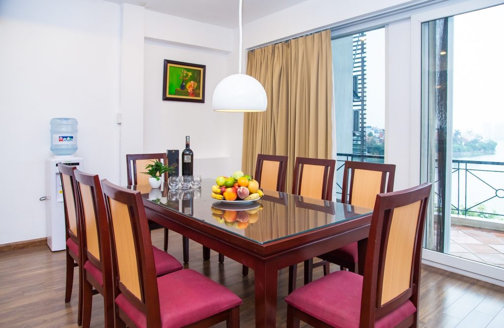 Lake View Building • P301 - 72 Xuân Diệu