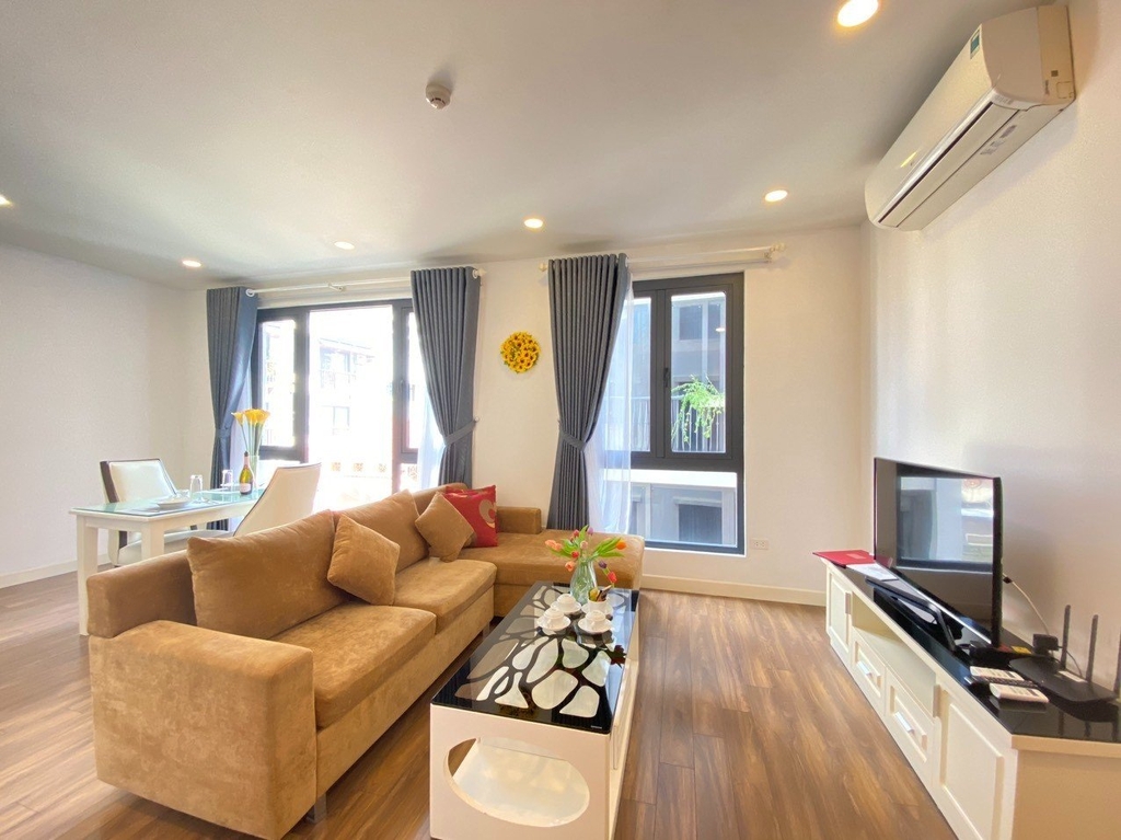 Grand Spring Suite • P701 - 20 Phạm Huy Thông