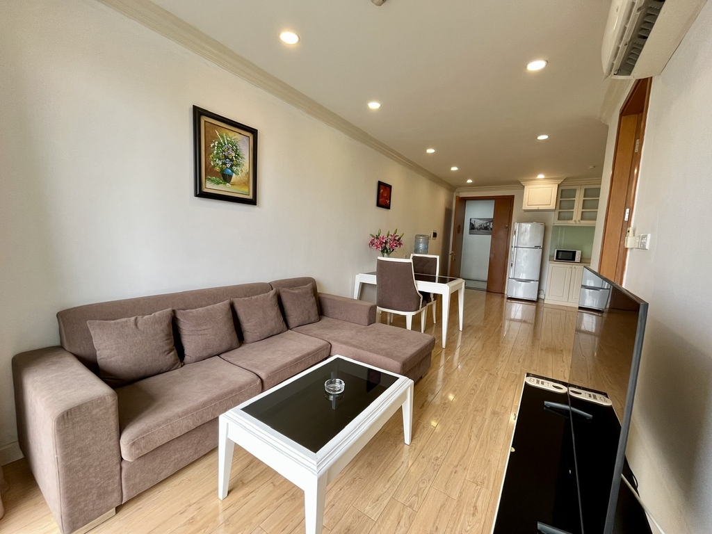 Grand Spring Suite • P502 (Lake Balcony) - 20 Phạm Huy Thông