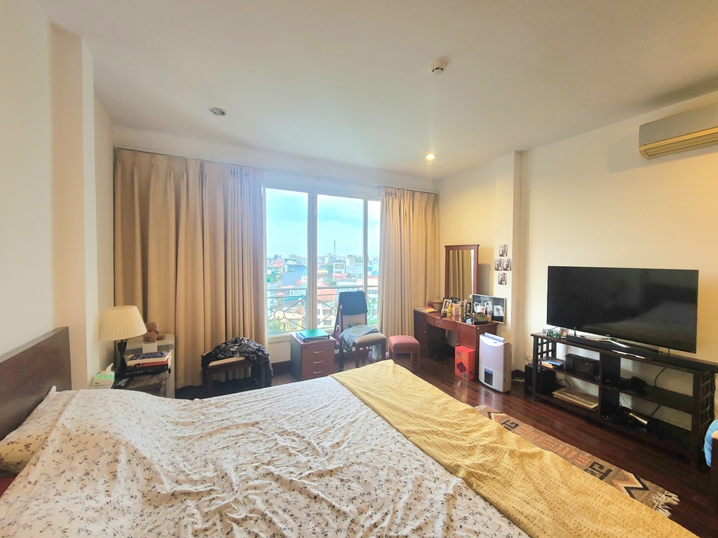 Lake View Building • P601- 72 Xuân Diệu