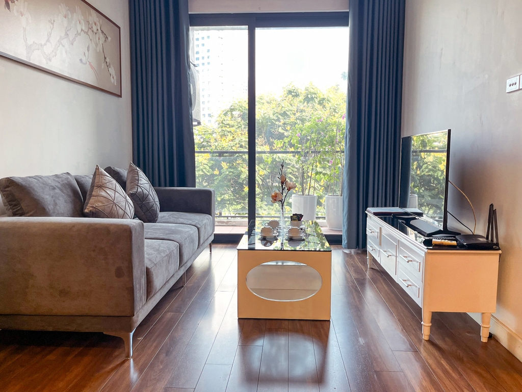 Grand Spring Suite • P403 (Lake Balcony) - 20 Phạm Huy Thông