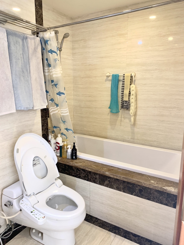 Grand Spring Suite • P702 (Lake Balcony) - 20 Phạm Huy Thông