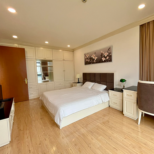 Grand Spring Suite • P502 (Lake Balcony) - 20 Phạm Huy Thông